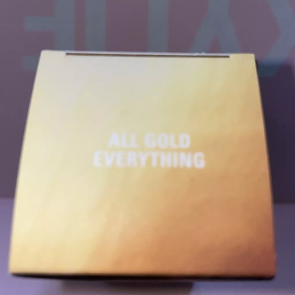 Kylie Cosmetics 24K Liquid Highlighter - Picture 4 of 6